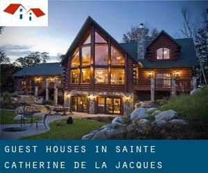 Guest Houses in Sainte Catherine de la Jacques Cartier